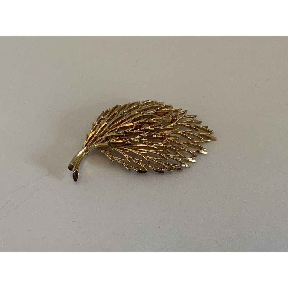 Vintage Corocraft Pin Gloss & Matte Gold Tone Leaf Brooch 2.75"